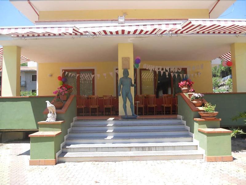 Real Asturias Hotel Acquappesa Ngoại thất bức ảnh