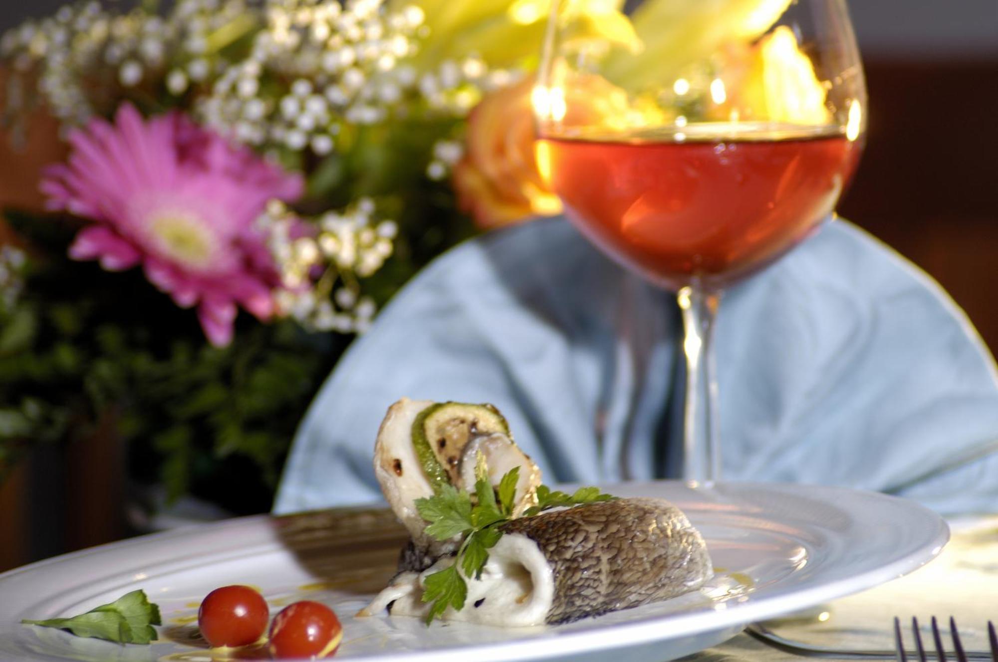 Real Asturias Hotel Acquappesa Ngoại thất bức ảnh